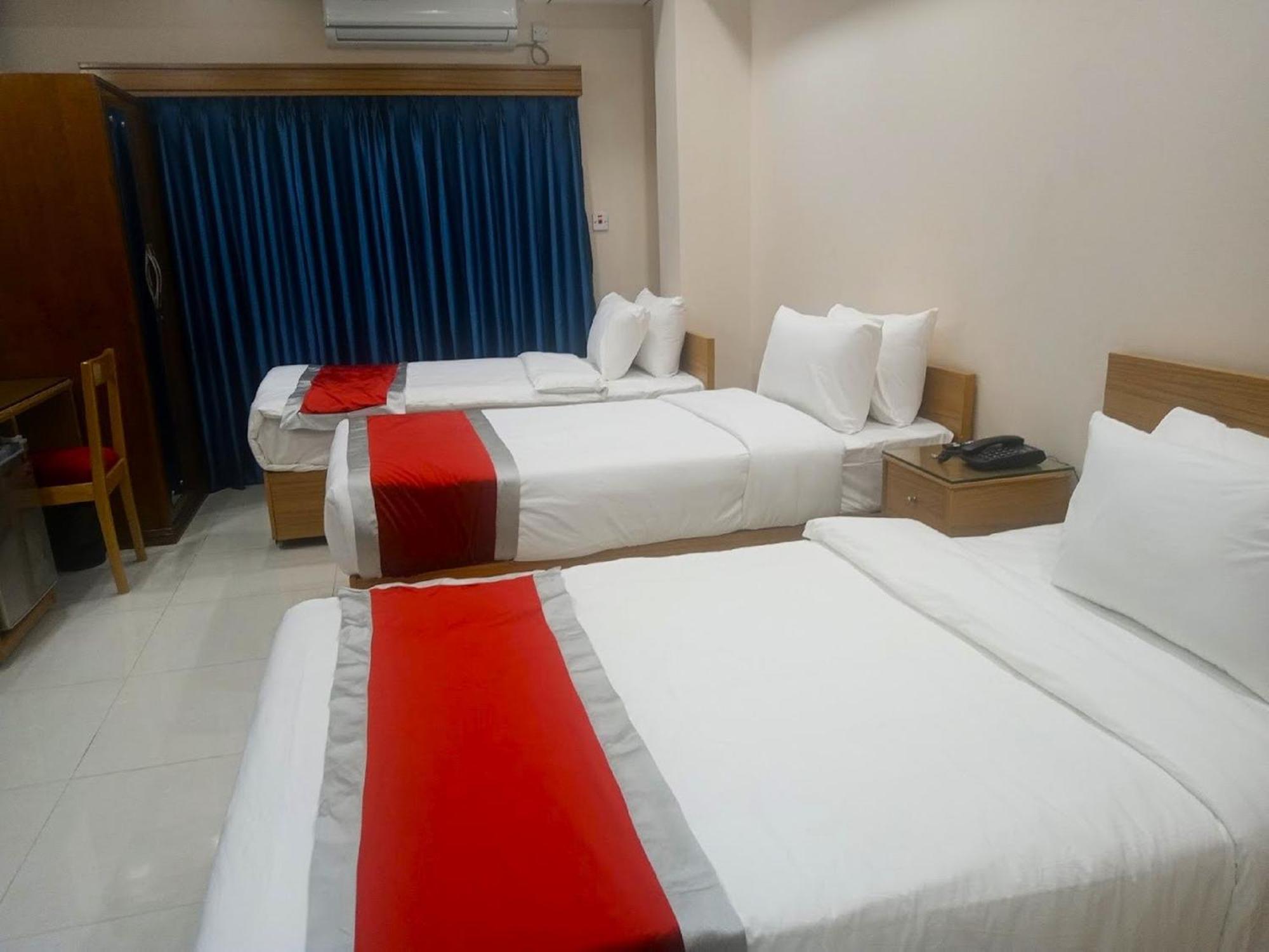 Hotel Safa Residency - Дака Екстериор снимка