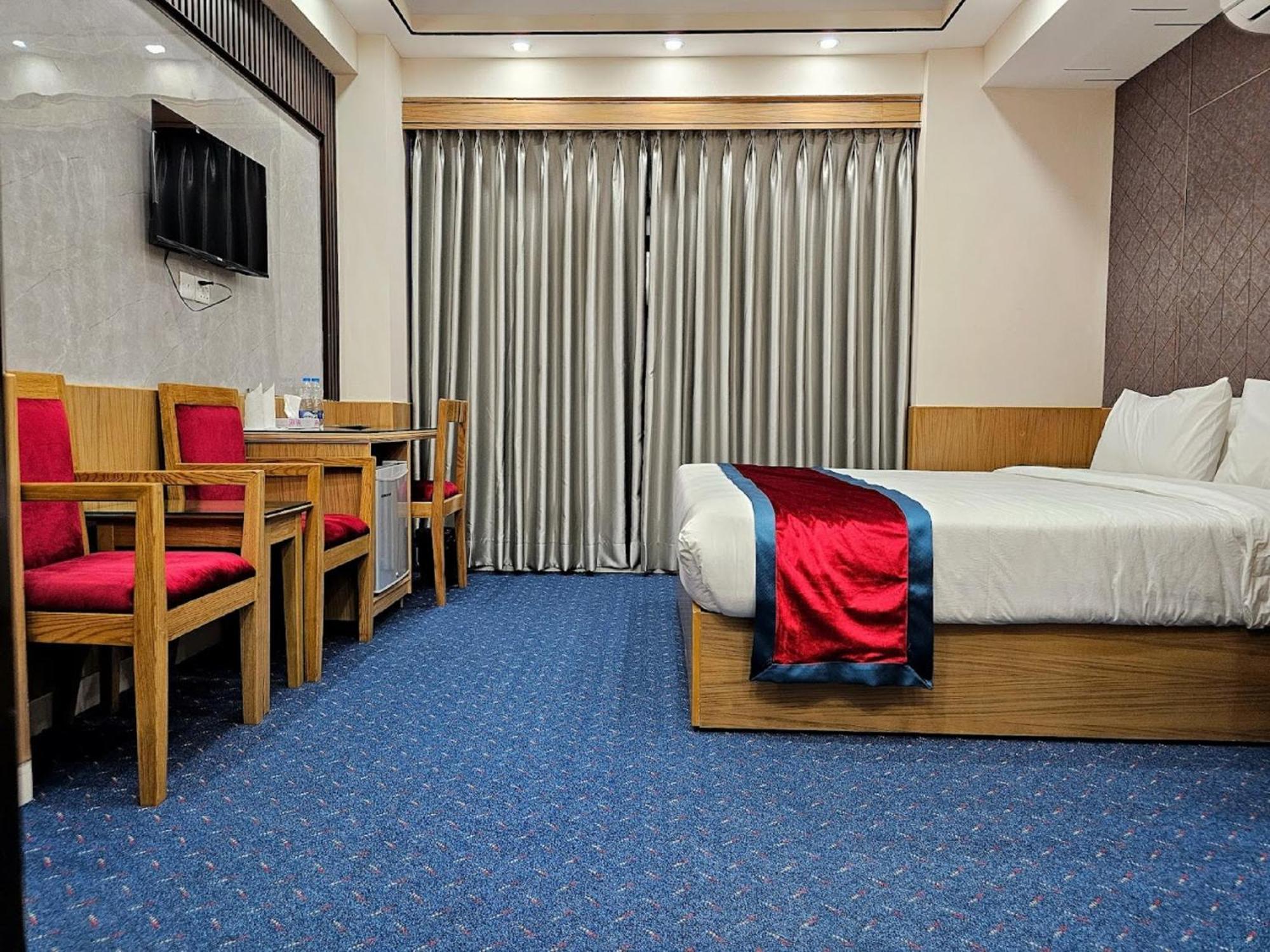 Hotel Safa Residency - Дака Екстериор снимка