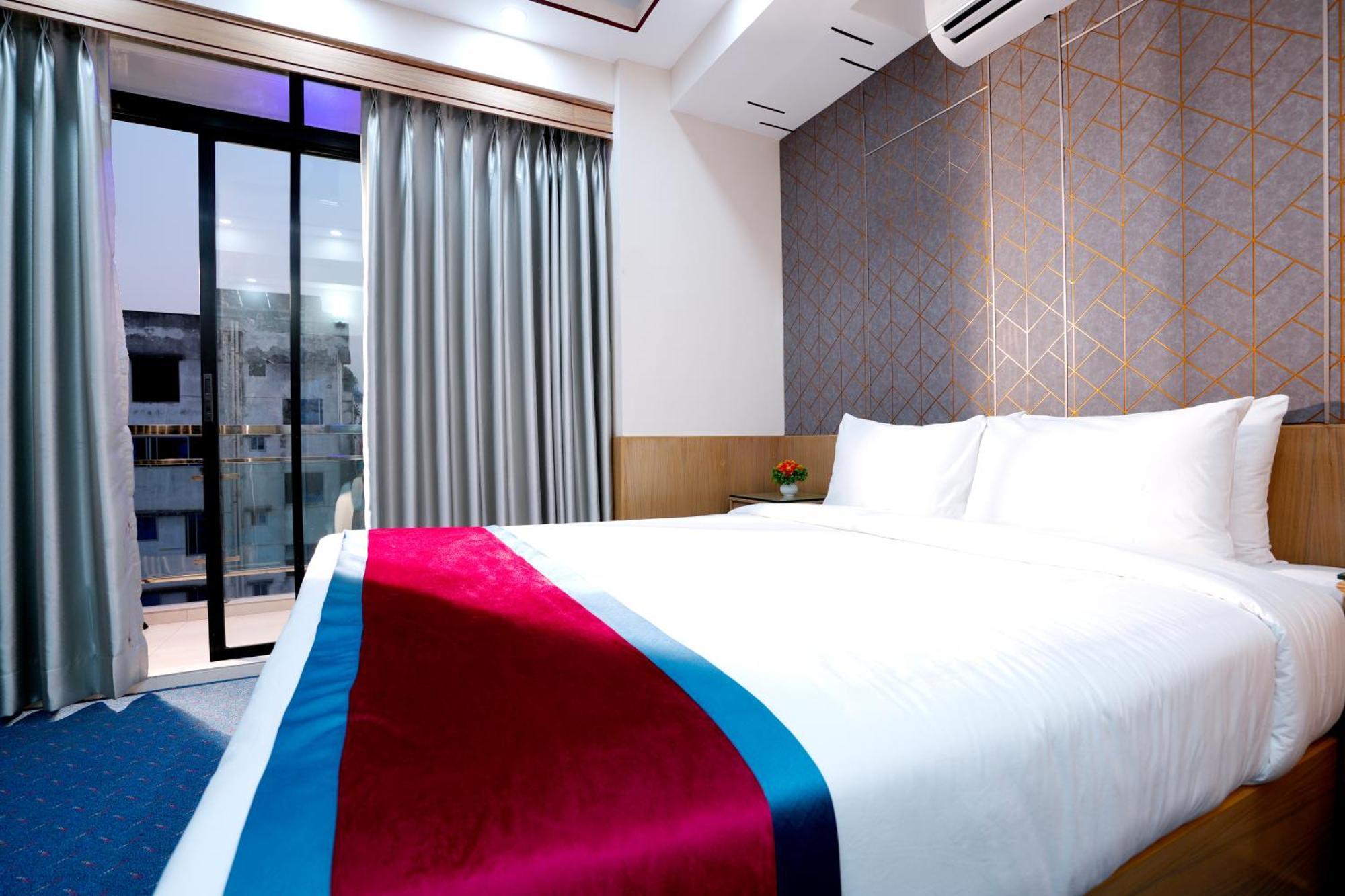 Hotel Safa Residency - Дака Екстериор снимка
