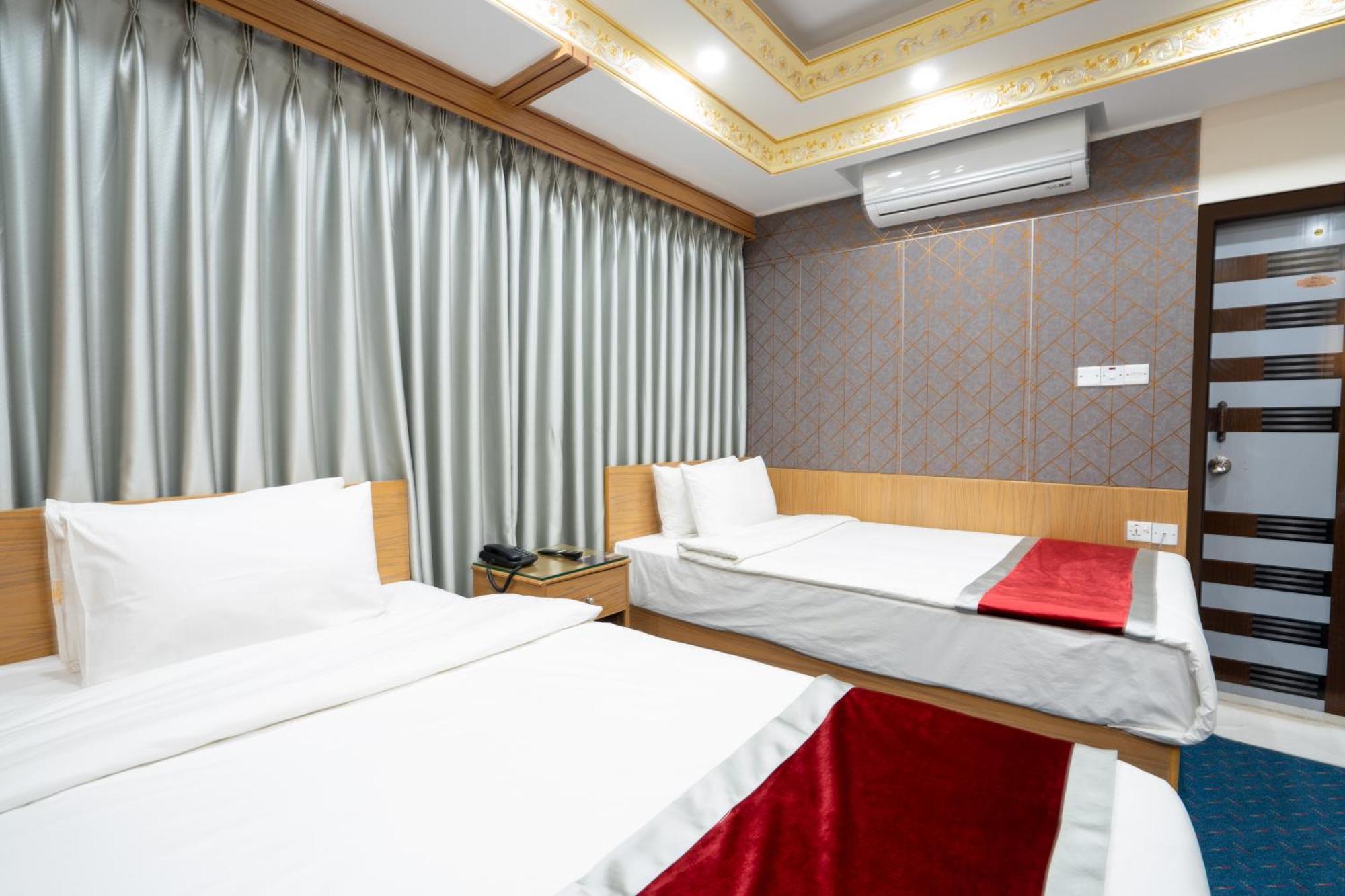 Hotel Safa Residency - Дака Екстериор снимка