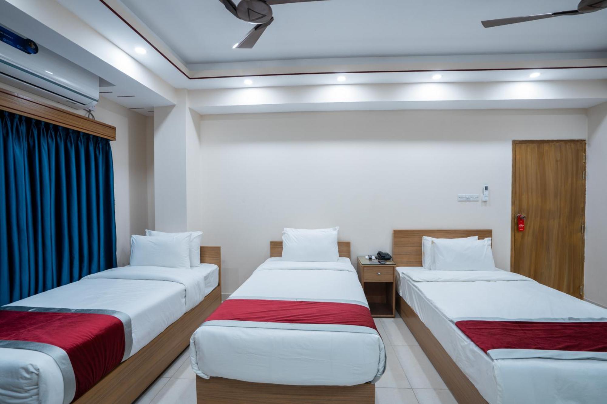 Hotel Safa Residency - Дака Екстериор снимка